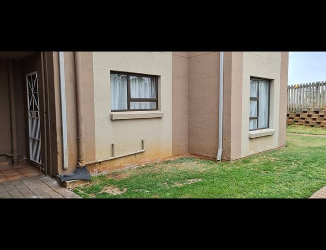 3 bed property to rent in KLEINFONTEIN